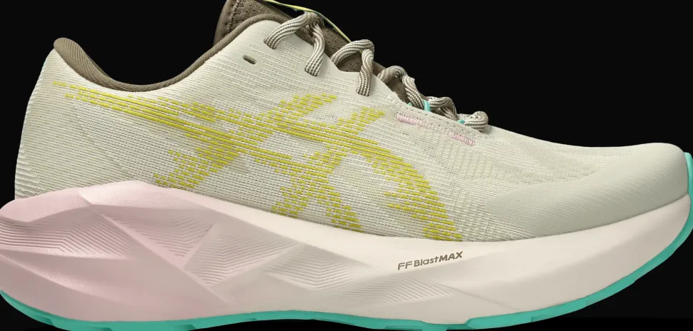 Asics Women's Novablast 5 TR Light Dust/Cacti