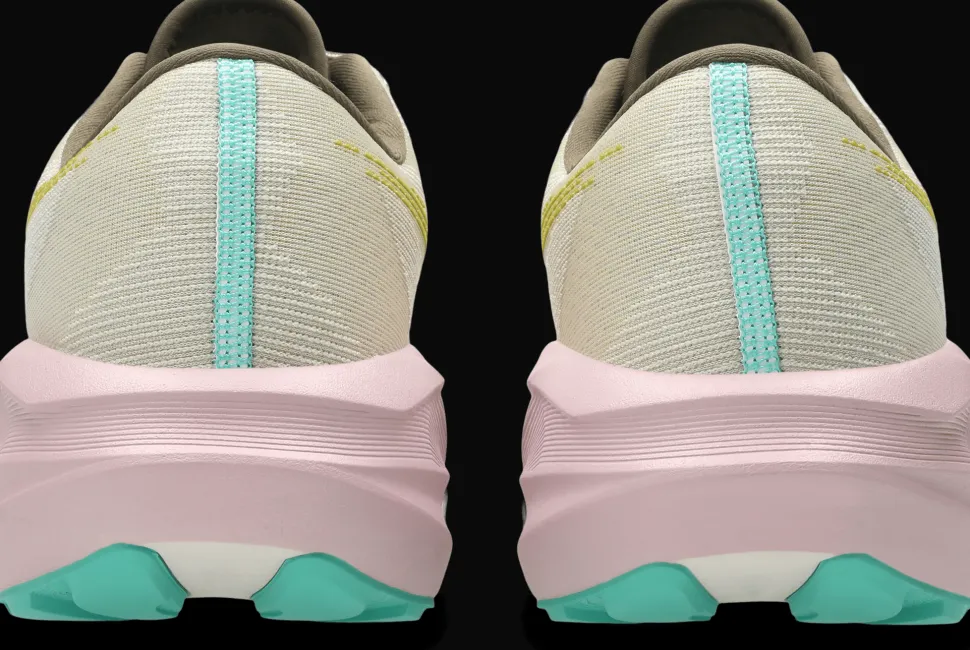 Asics Women's Novablast 5 TR Light Dust/Cacti