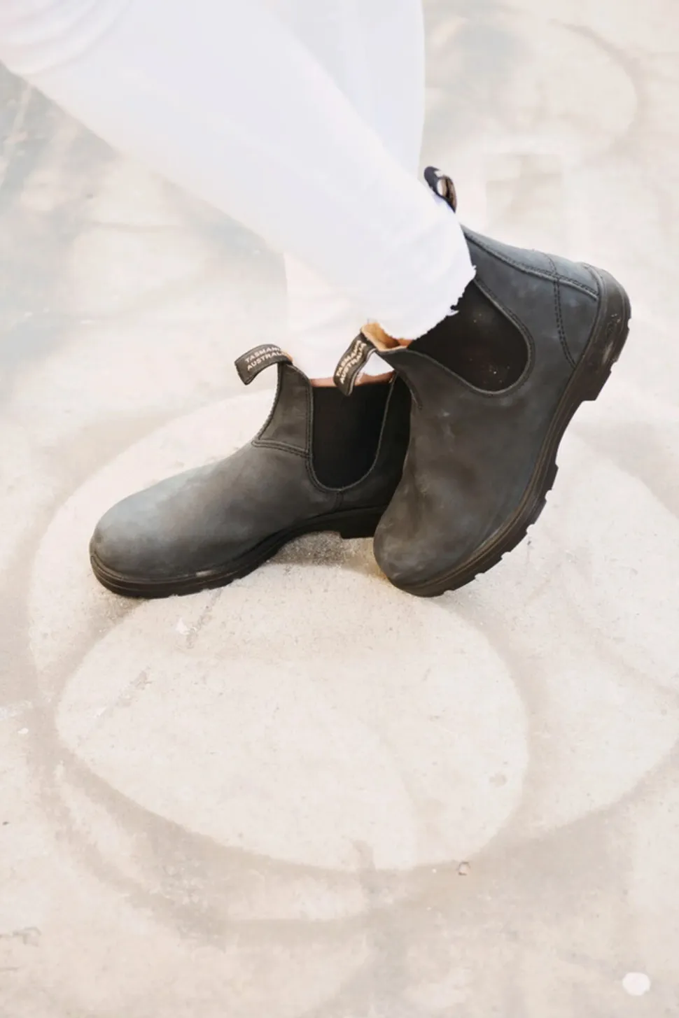 Blundstone Unisex Casual Chelsea Boots #587 Rustic Black