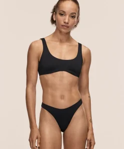 Casall Women's Vibrant U-Shape Bikini Top Black