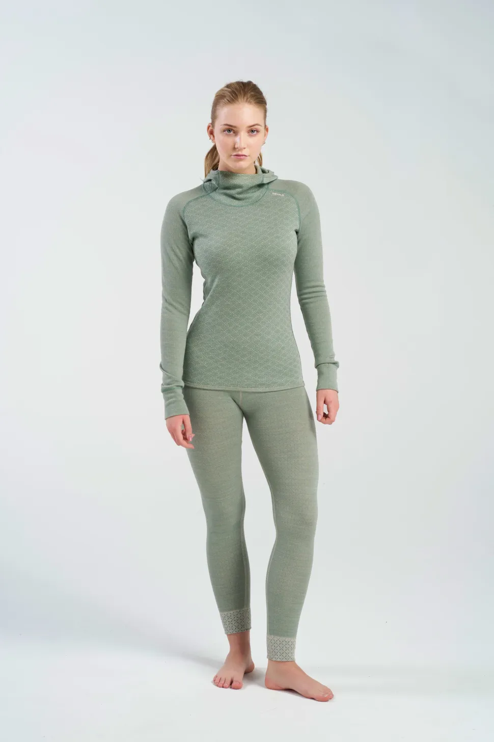 Devold Women's Kvitegga Merino 230 Hoodie Raw White
