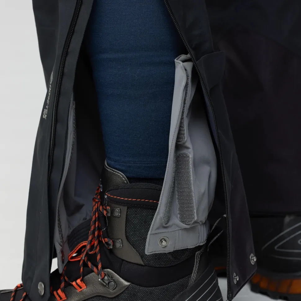 Fjällräven Women's Bergtagen GORE-TEX Pro Trousers Mountain Blue