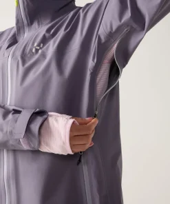 Haglöfs Women's L.I.M Airak GORE-TEX Jacket Purple Fog