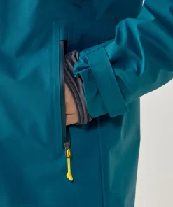 Haglöfs Women's L.I.M Airak GORE-TEX Jacket Deep Teal