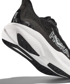 Hoka Women's Mach 6 Black / White