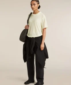 Icebreaker Women's Merino 150 Tech Lite Ss Relaxed Tee Undyed