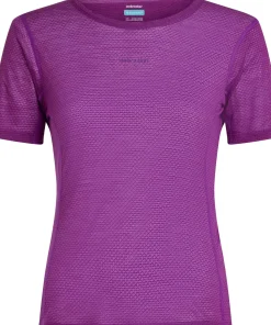 Icebreaker Women's Merino 75 Cool-Lite Featherlight Shortsleeve Crewe Passion
