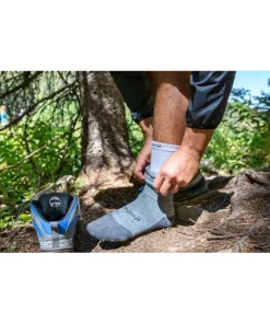 Injinji Women's Liner + Hiker Crew Maroon