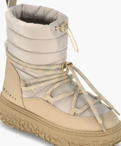 Inuikii Women's Technical Performance Sand
