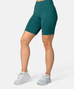 Kari Traa Women's Ava 8 Inch Shorts Peacock