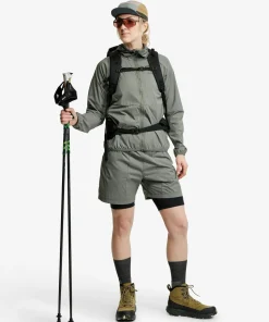 Lundhags Women's Tived Light Windbreaker Shorts Aloe Green