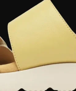 Merrell Women's Fleur Ltr Slide Caramel/almond