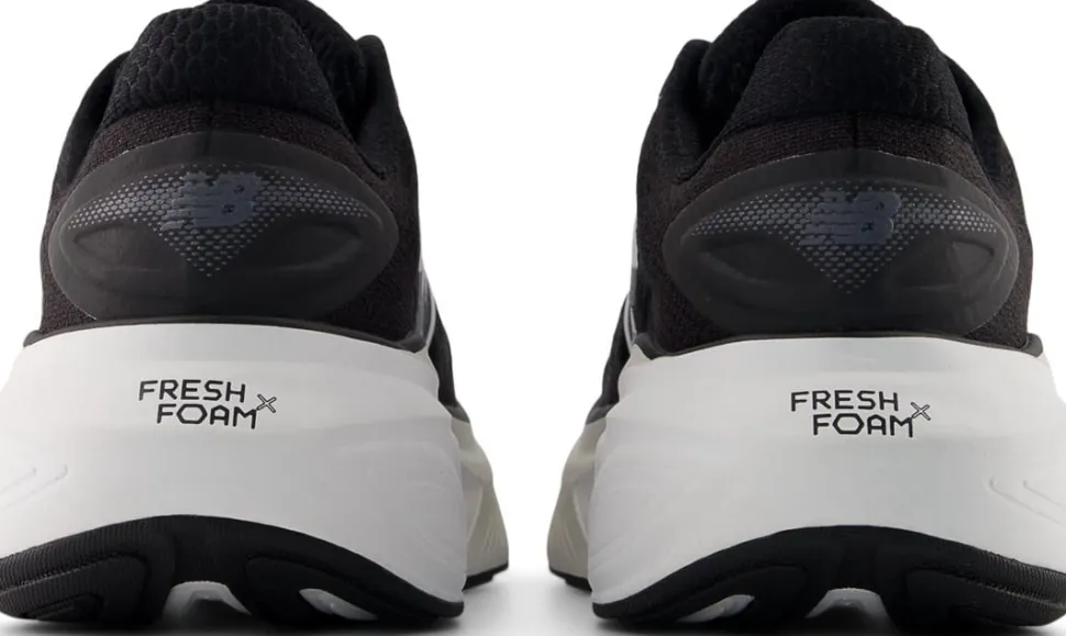 New Balance Women's Fresh Foam X More v6 Black
