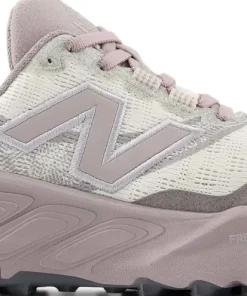 New Balance Women's Freshfoam Hierro V9 Sea Salt / Truffle Salt