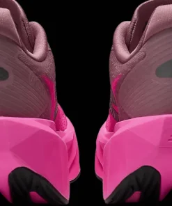 New Balance Women's Fuelcell Rebel V5 Pink Heat