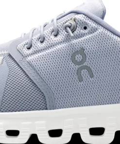 On Women's Cloud 6 Nimbus / White