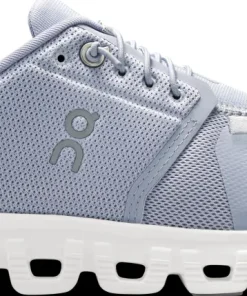 On Women's Cloud 6 Nimbus / White