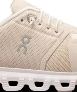 On Women's Cloud 6 Pearl/White