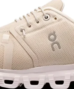On Women's Cloud 6 Pearl/White
