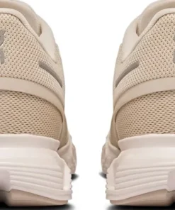 On Women's Cloud 6 Pearl/White