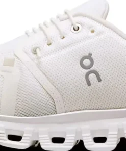 On Women's Cloud 6 White/White