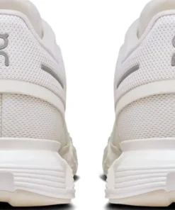 On Women's Cloud 6 White/White