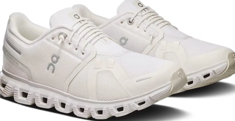 On Women's Cloud 6 White/White