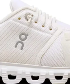 On Women's Cloud 6 White/White