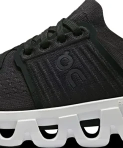 On Women's Cloudswift 4 Black/White