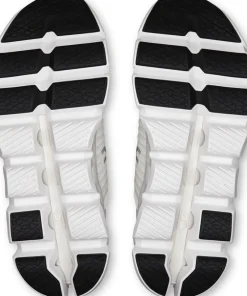 On Women's Cloudswift 4 White/White