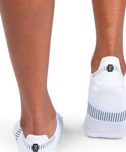 On Women's Performance Mid Sock White/Black