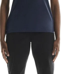 On Women's Trek Pants Black
