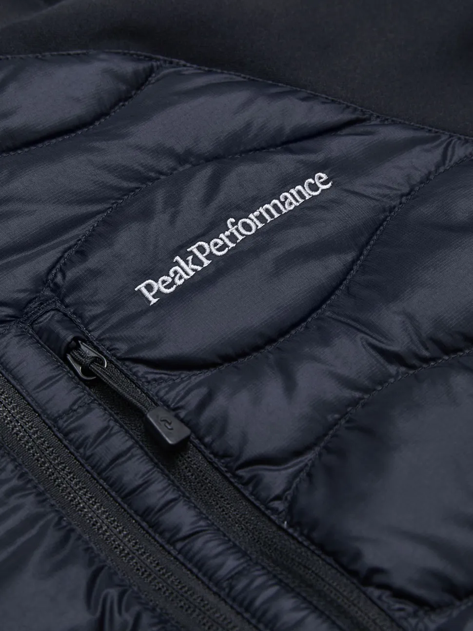 Peak Performance Women's Helium Down Hybrid Hood Black