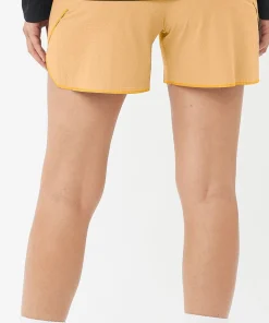 Salomon Women's Sense Aero 5'' Shorts Warm Apricot