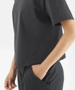 Salomon Women's Trackline Short Sleeve Tee Deep Black