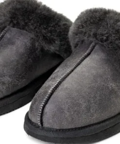 Shepherd of Sweden Women's Jessica Matt Black