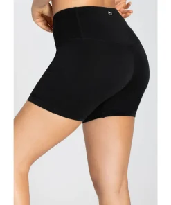 super.natural Women's Liquid Flow Shorts Jet Black