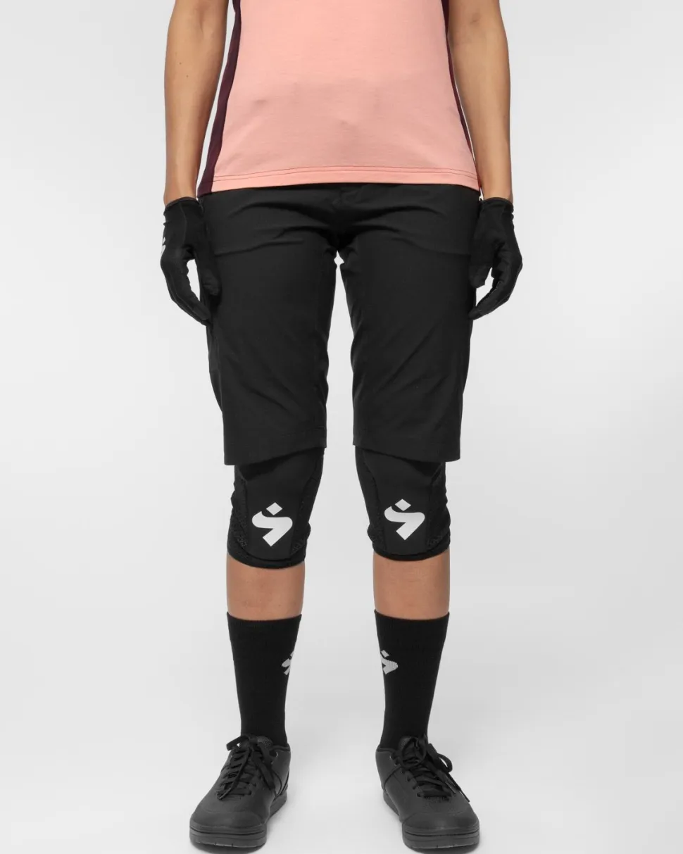 Sweet Protection Women's Hunter Slashed Shorts Black