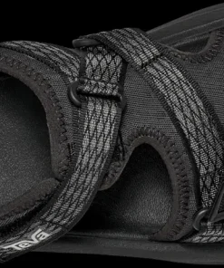 Teva Women's Aventrail R2T Trail Running Sandal Black/Black