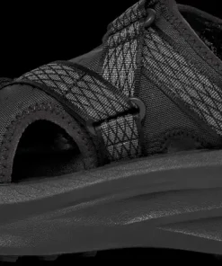 Teva Women's Aventrail R2T Trail Running Sandal Black/Black